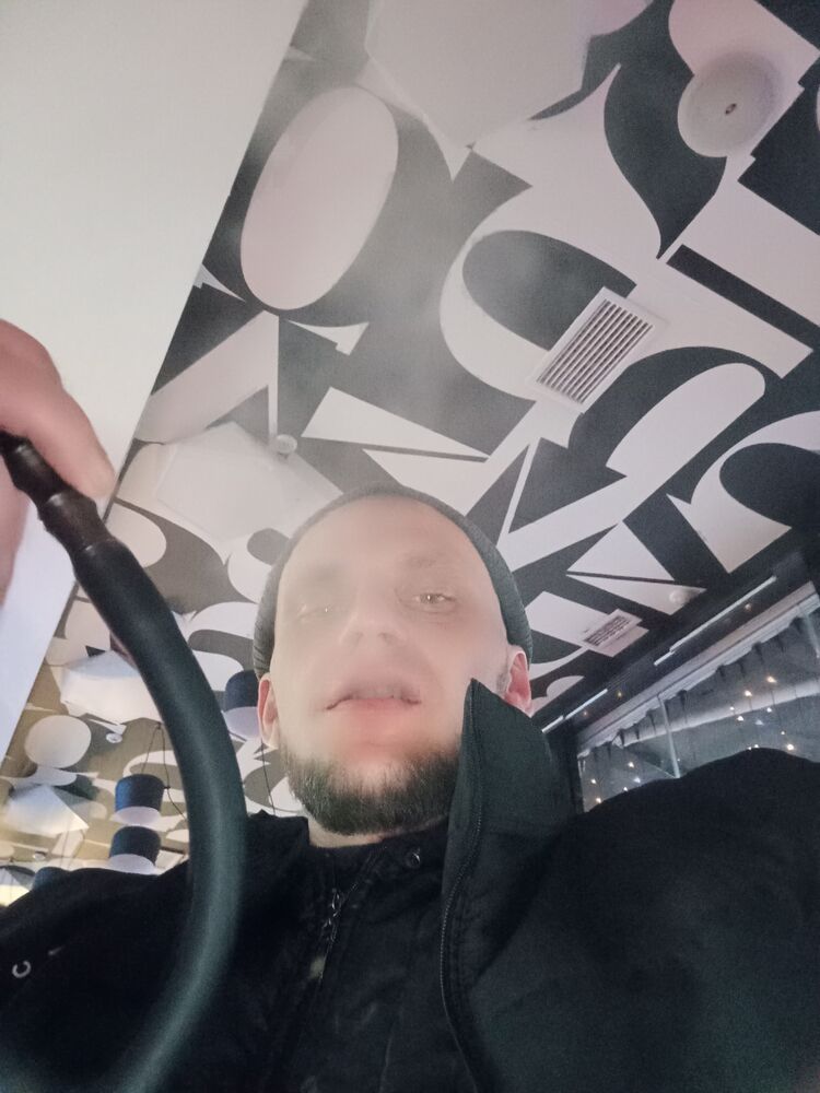  46348677  , 32 ,    