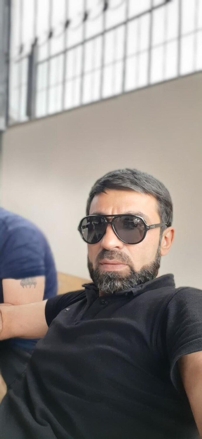  30645317  Ramil, 41 ,    