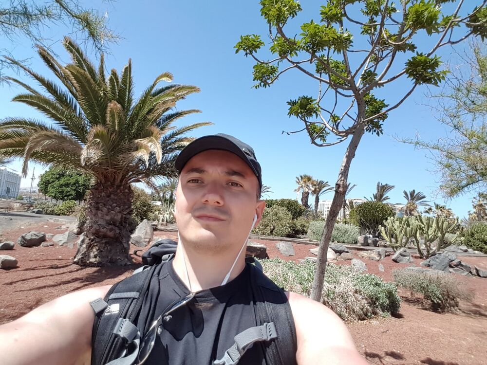  51715837  , 34 ,    Abbots Langley