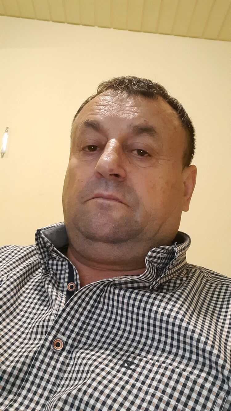 44863707  Costel, 58 ,    Adorf