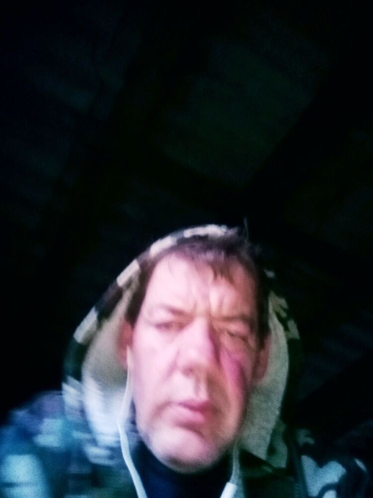  52992397  Sergej, 52 ,    