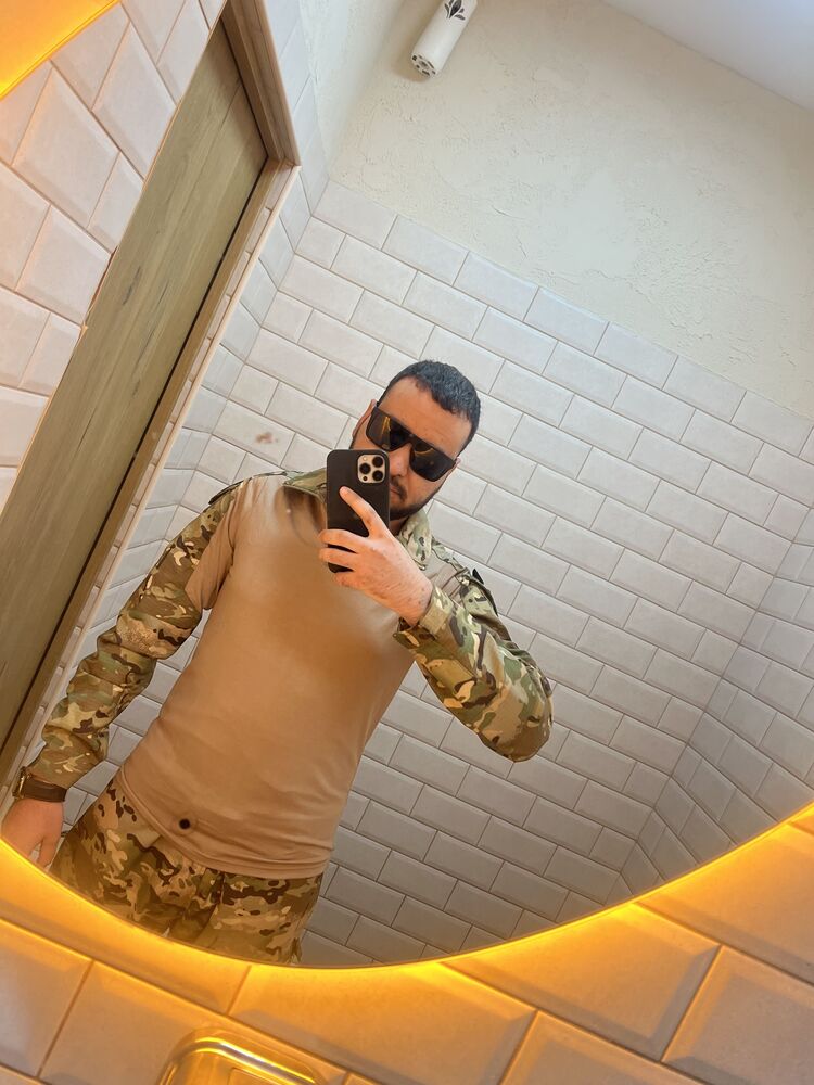  ,   Michael, 27 ,   ,   