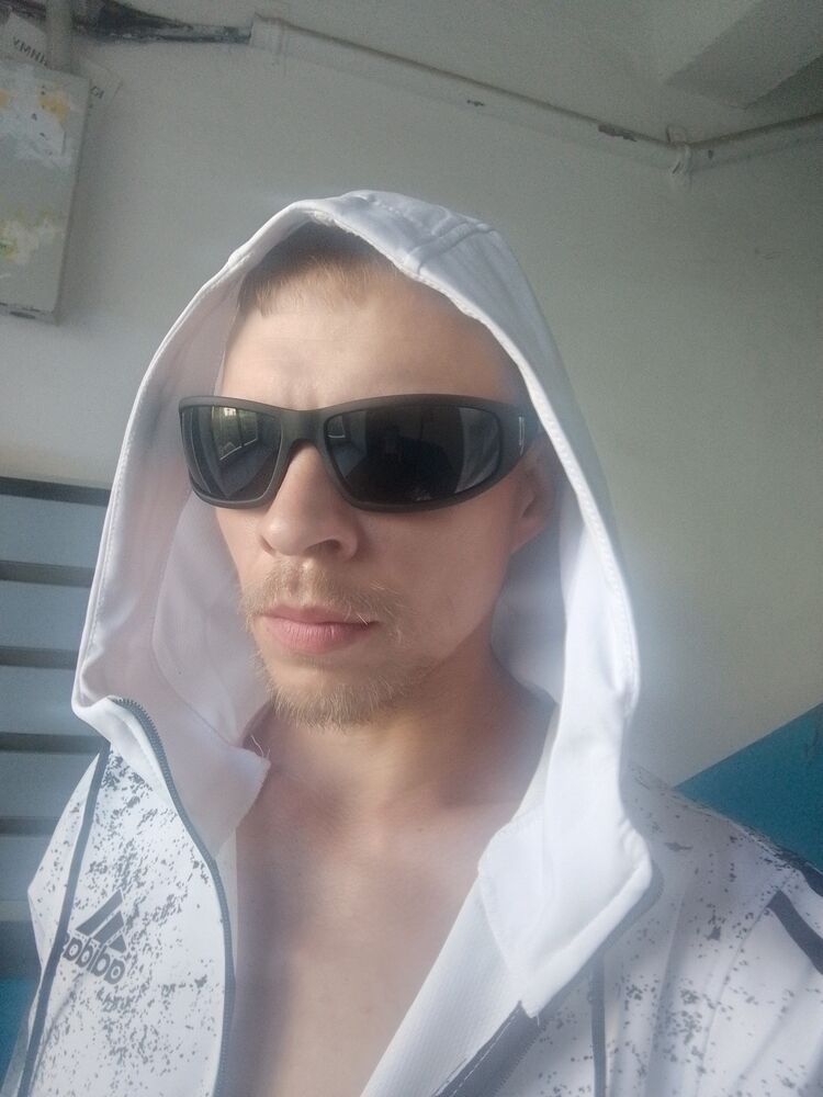  Easby,   , 33 ,   ,   