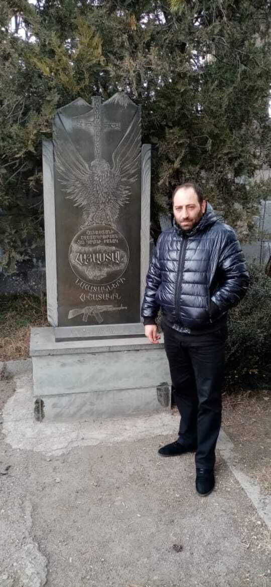  23818167  Maksim, 39 ,    