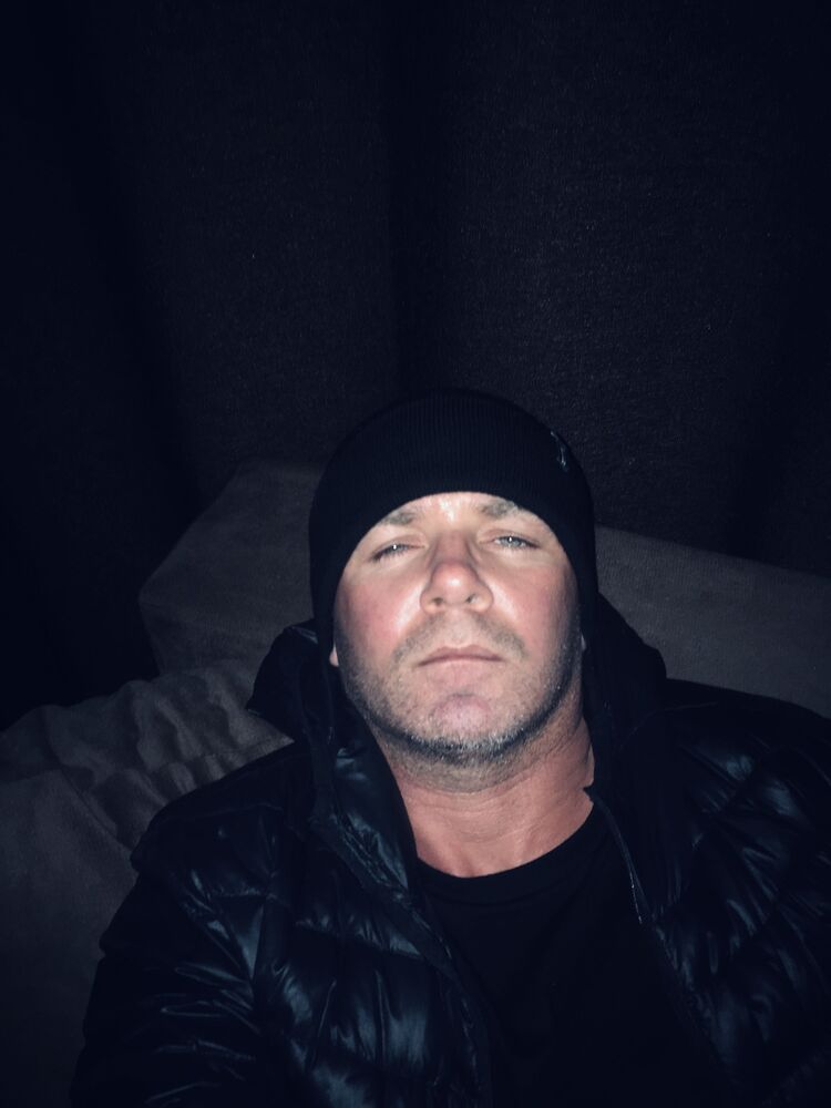  48593357  , 41 ,    