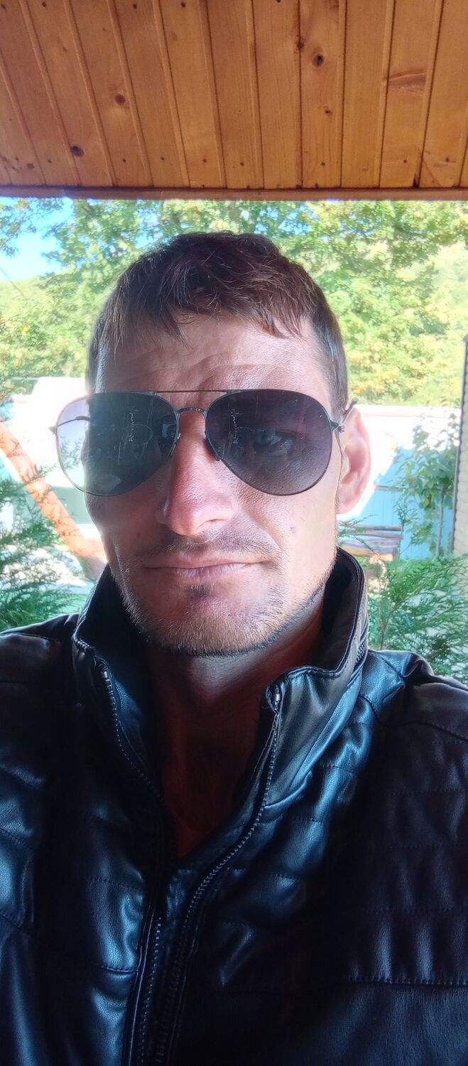  46548307  , 37 ,    