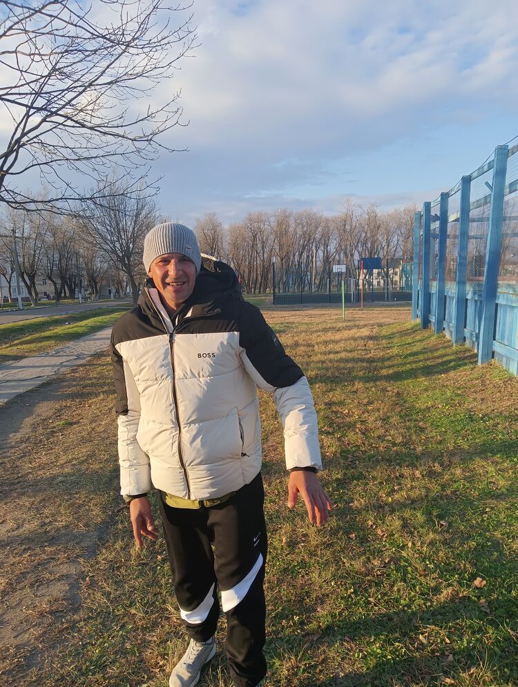  47137917  Dmitry, 38 ,    