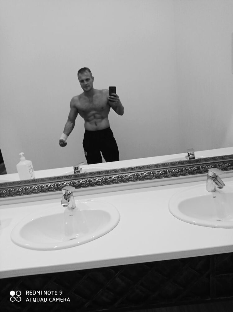  26193877  Sergey, 30 ,    