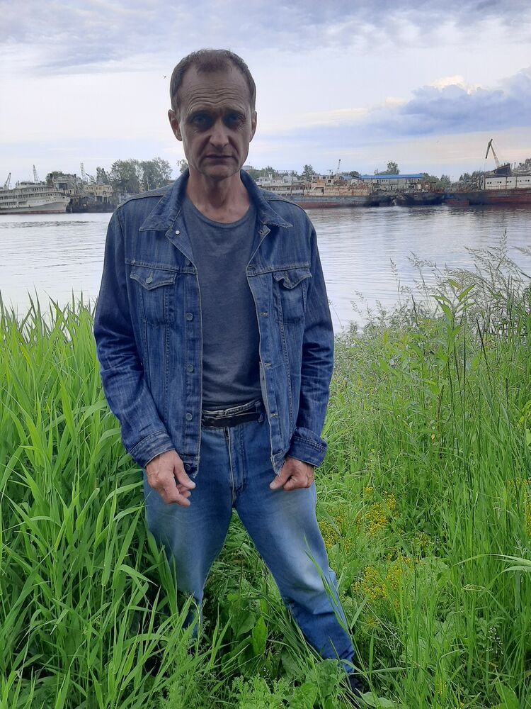  50727097  Alexandr, 54 ,    