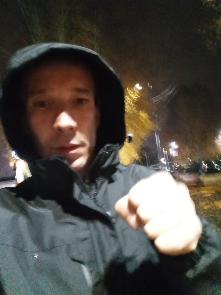  40428117  , 39 ,    