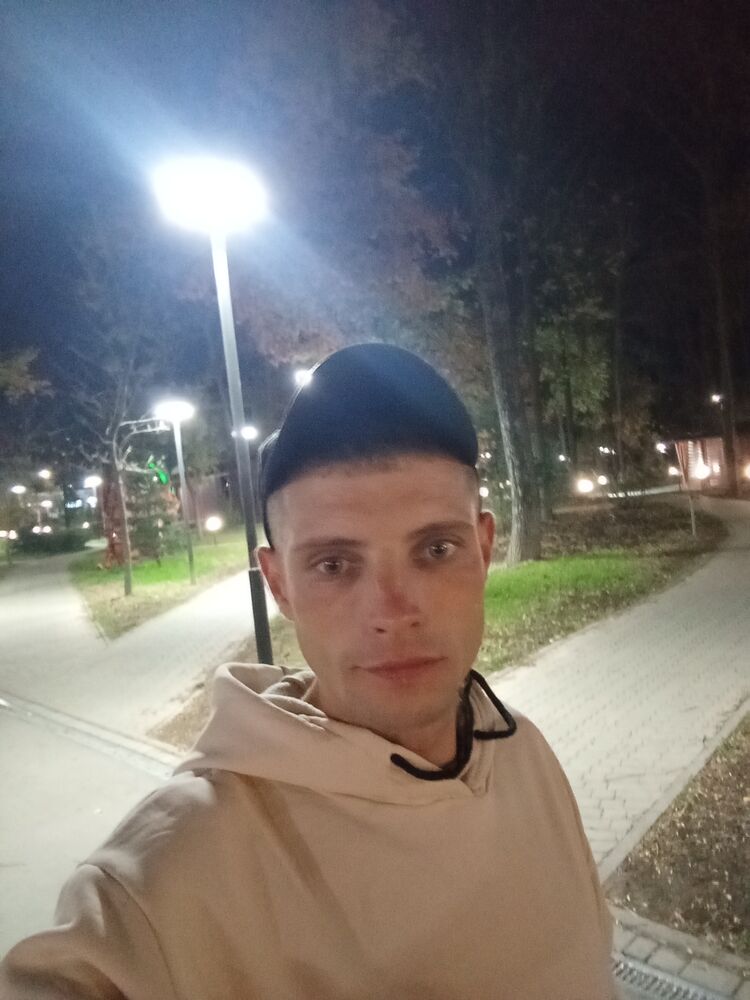  46877937  , 30 ,    