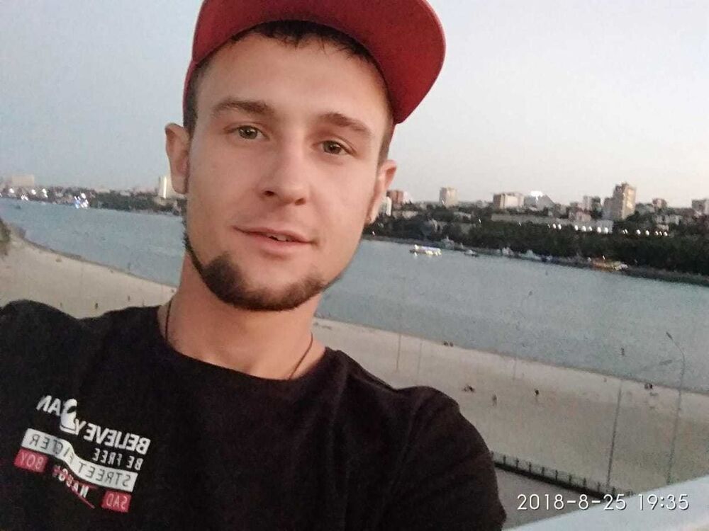  18672537  , 33 ,    --