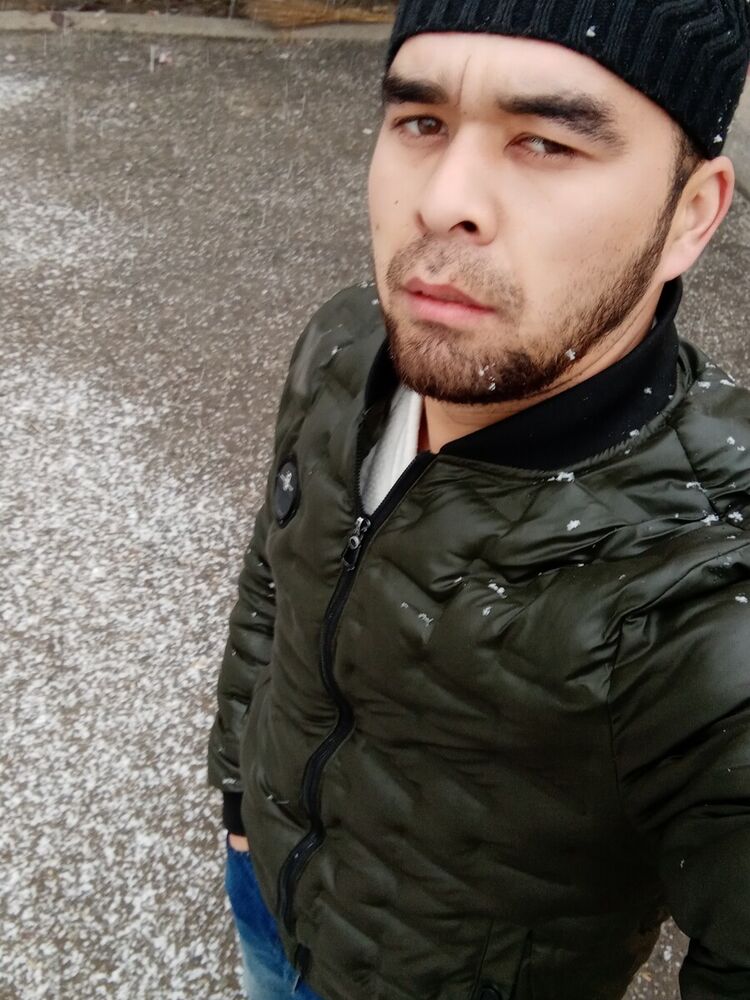  ,   AbduLaziz S, 32 ,   ,   , c 