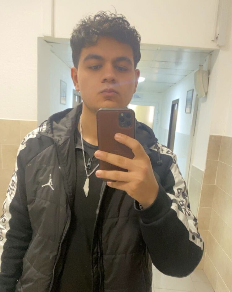  54481657  Ahmed, 22 ,    