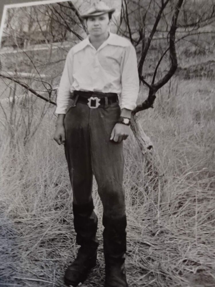  50989177  Oleg, 70 ,    