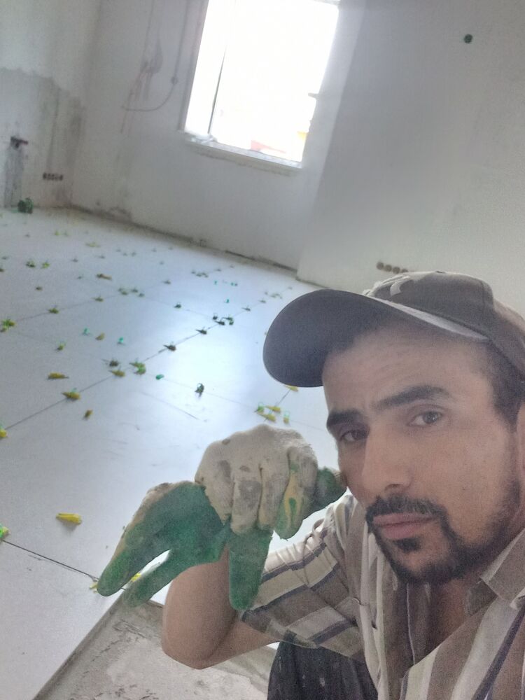  ,   Ikram, 32 ,   , c 