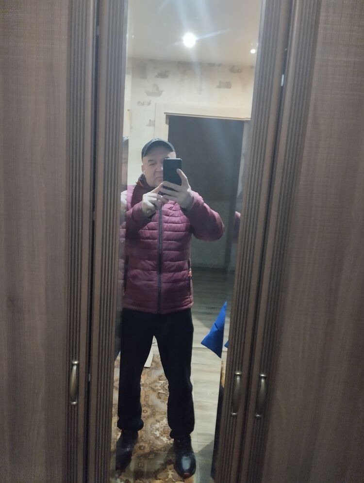  40462737  , 46 ,    
