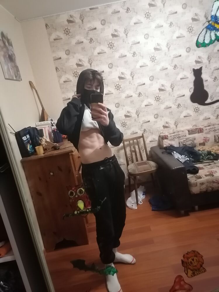  29776207  Maksim, 25 ,    