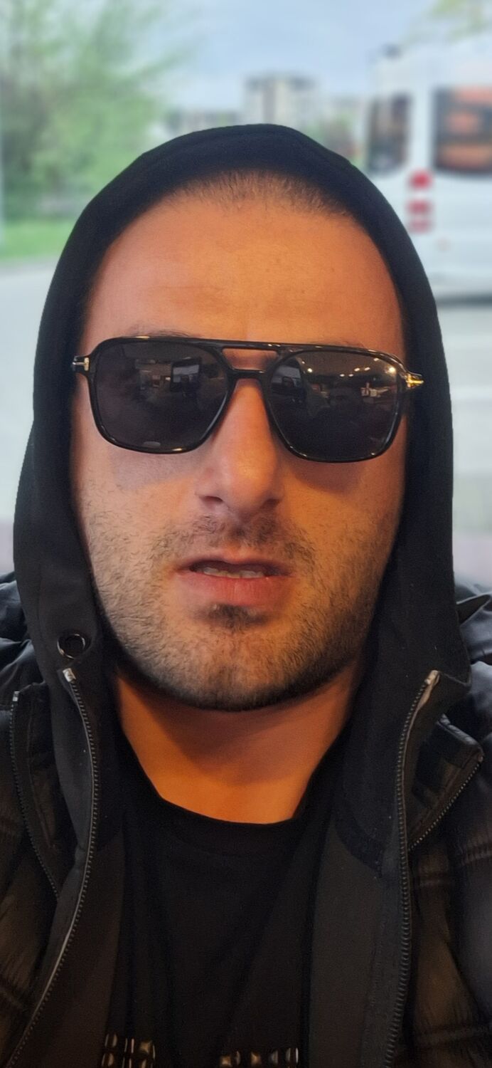  43351047  Giorgi, 35 ,    