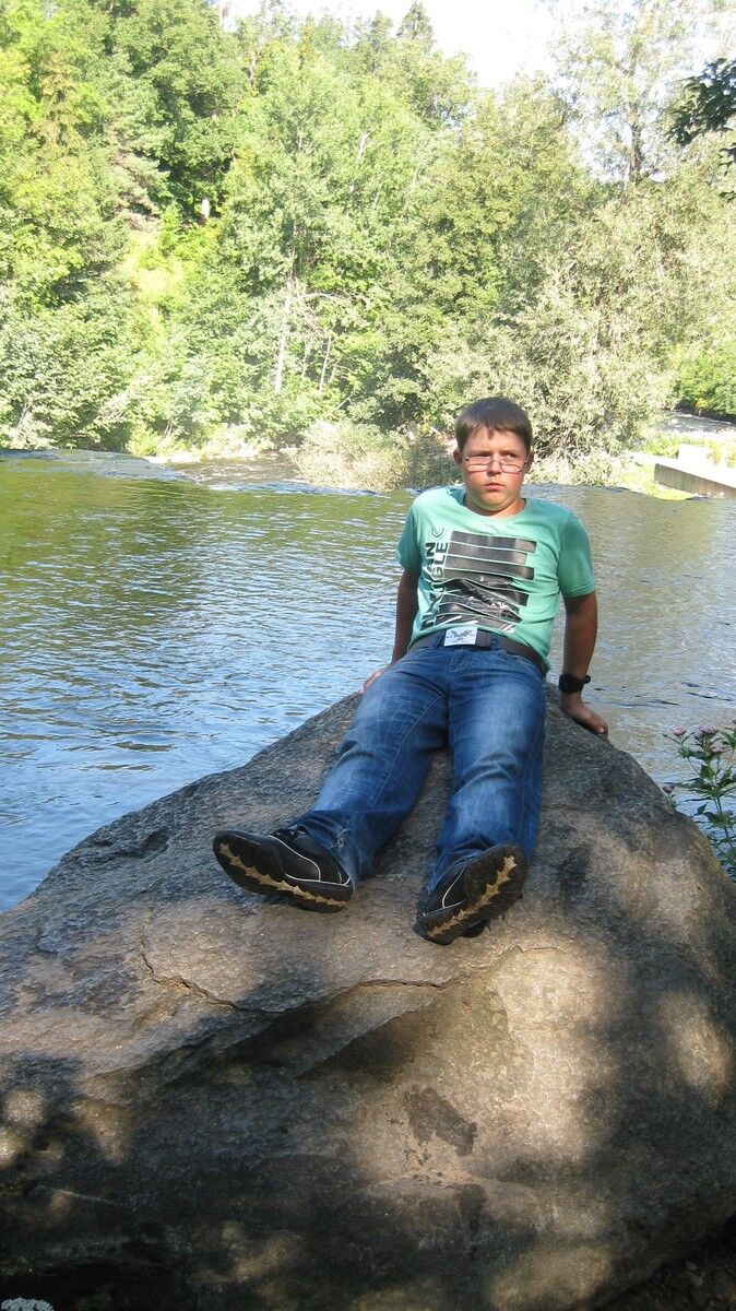  ,   Nikita, 31 ,  