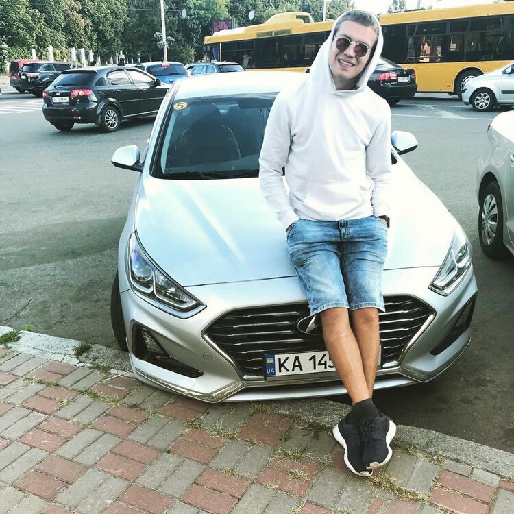  23880067  Daniel, 26 ,    