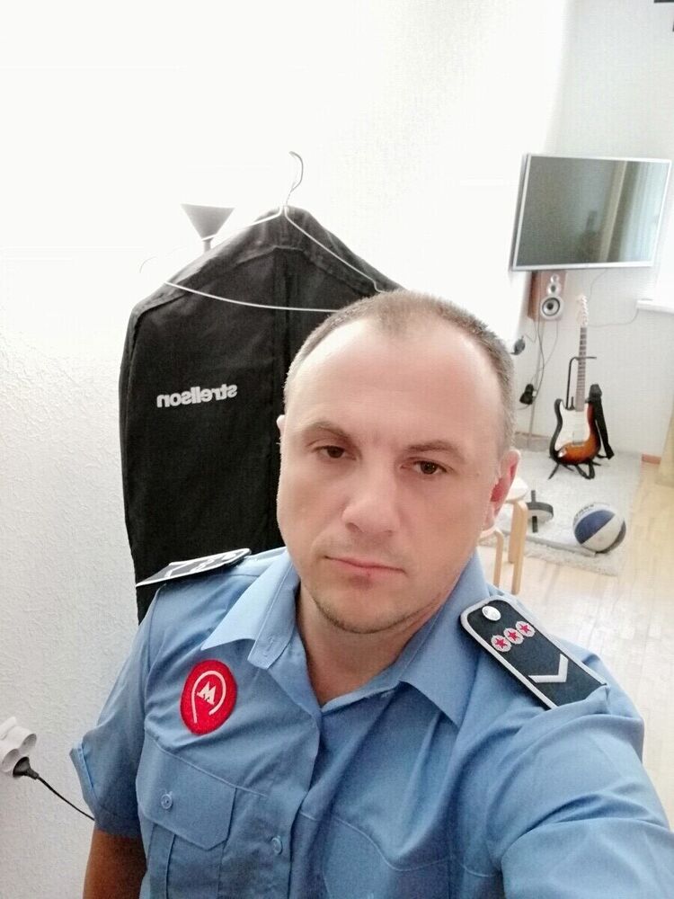  21792907  , 46 ,    