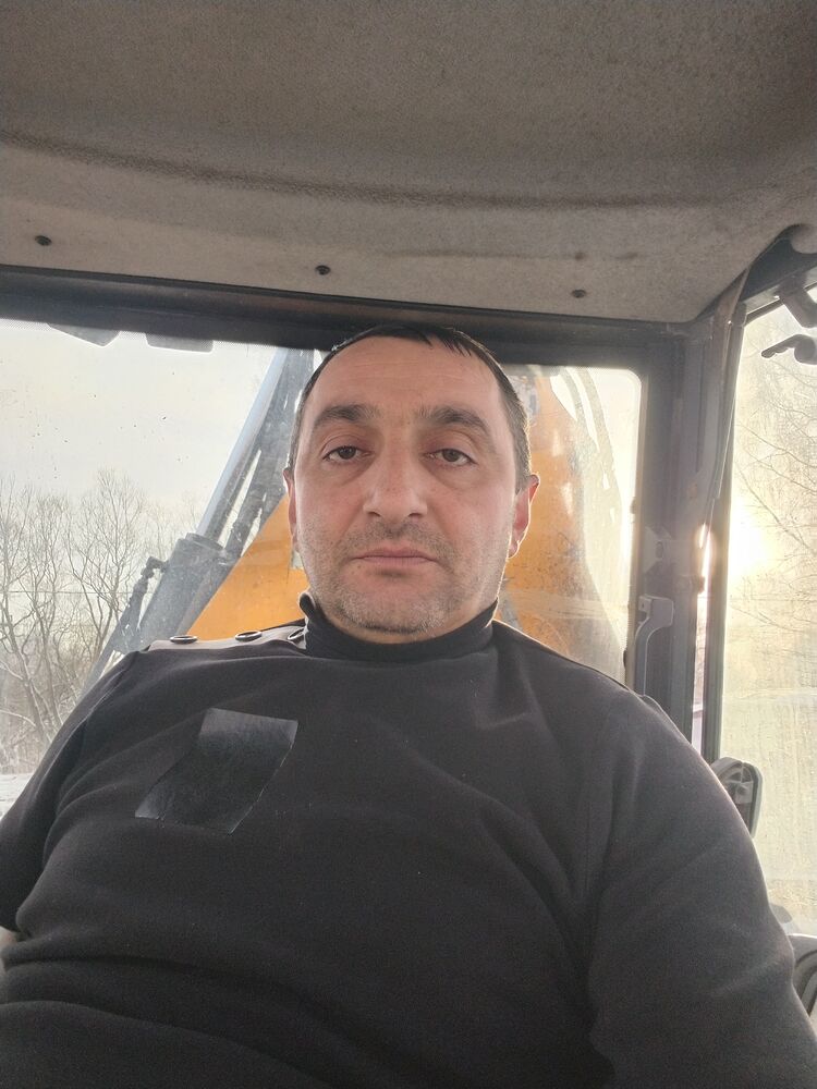  48341057  , 40 ,    