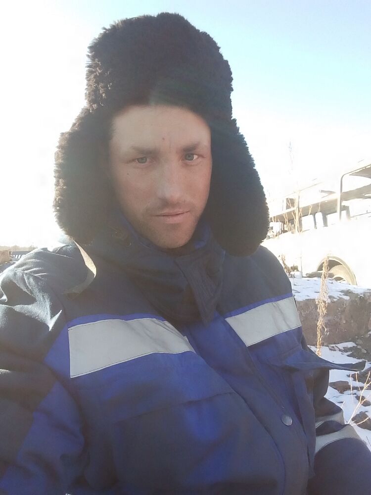  47153557  Alexey, 27 ,    