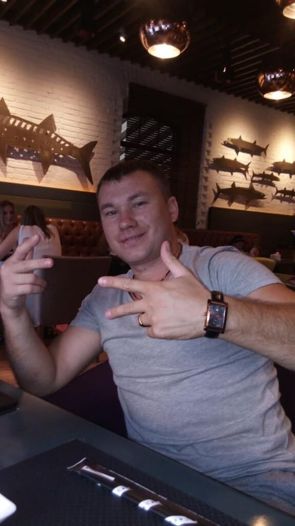  42517467  , 37 ,    --