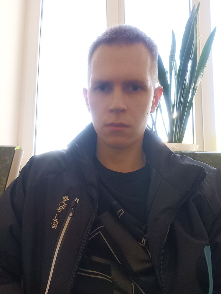  43039857  , 24 ,    