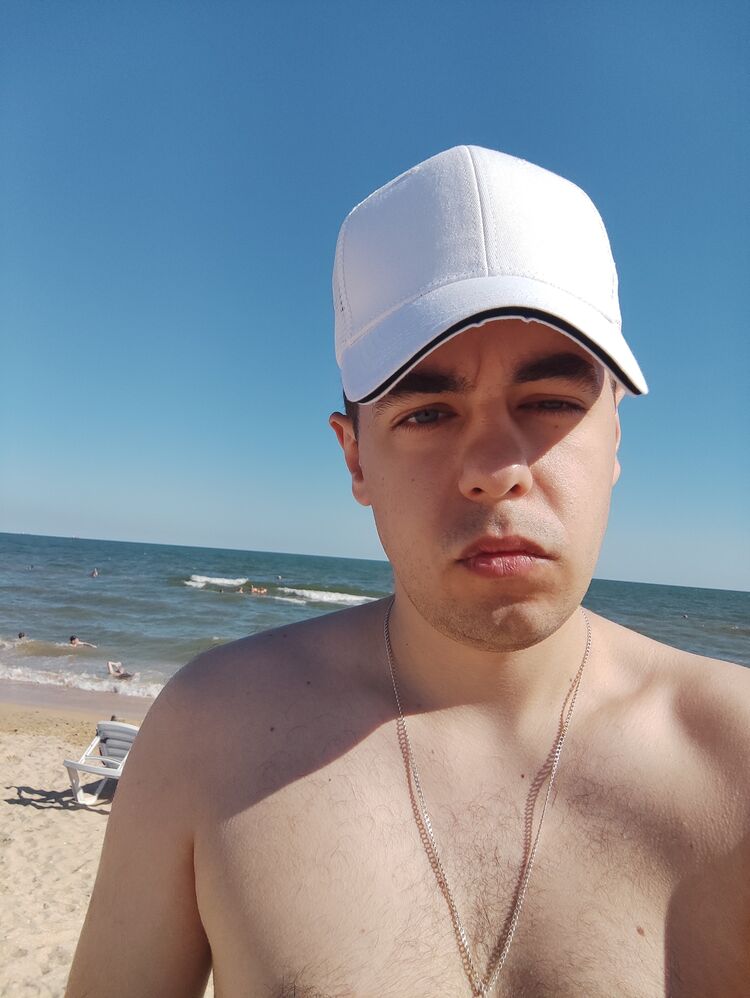  41061347  , 28 ,    