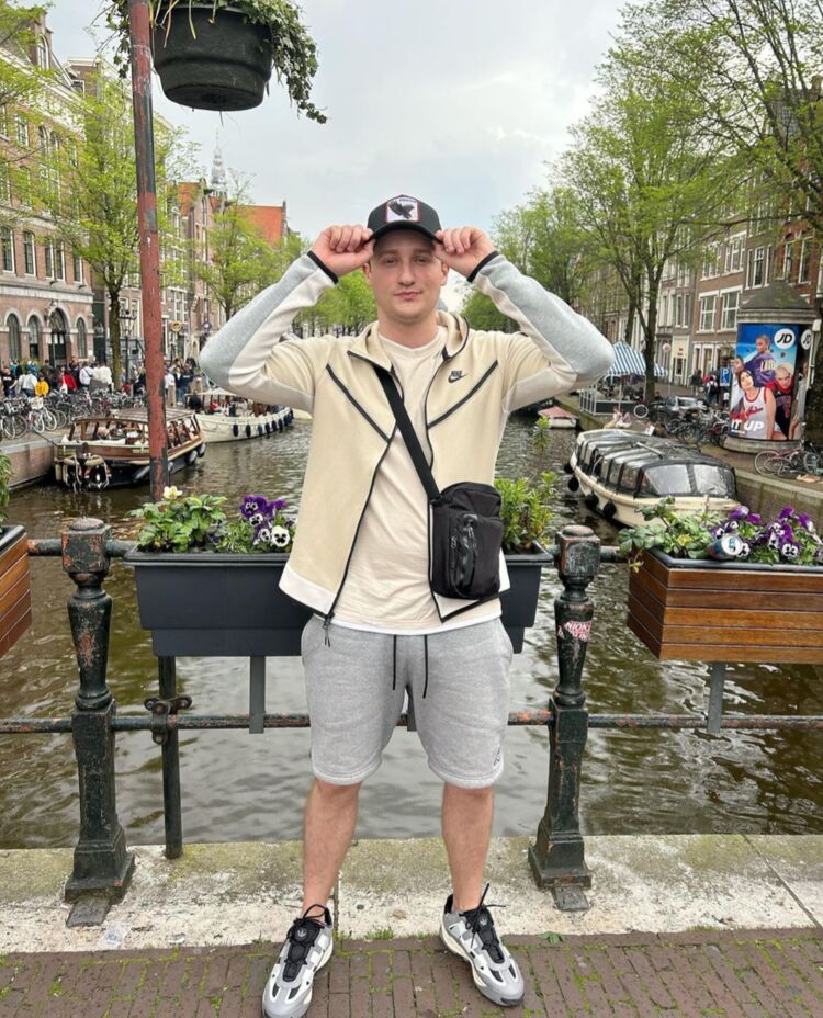  ,   , 29 ,     , c 