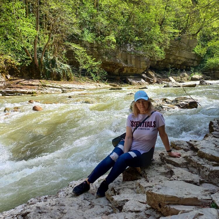  54365867  Inna, 64 ,    