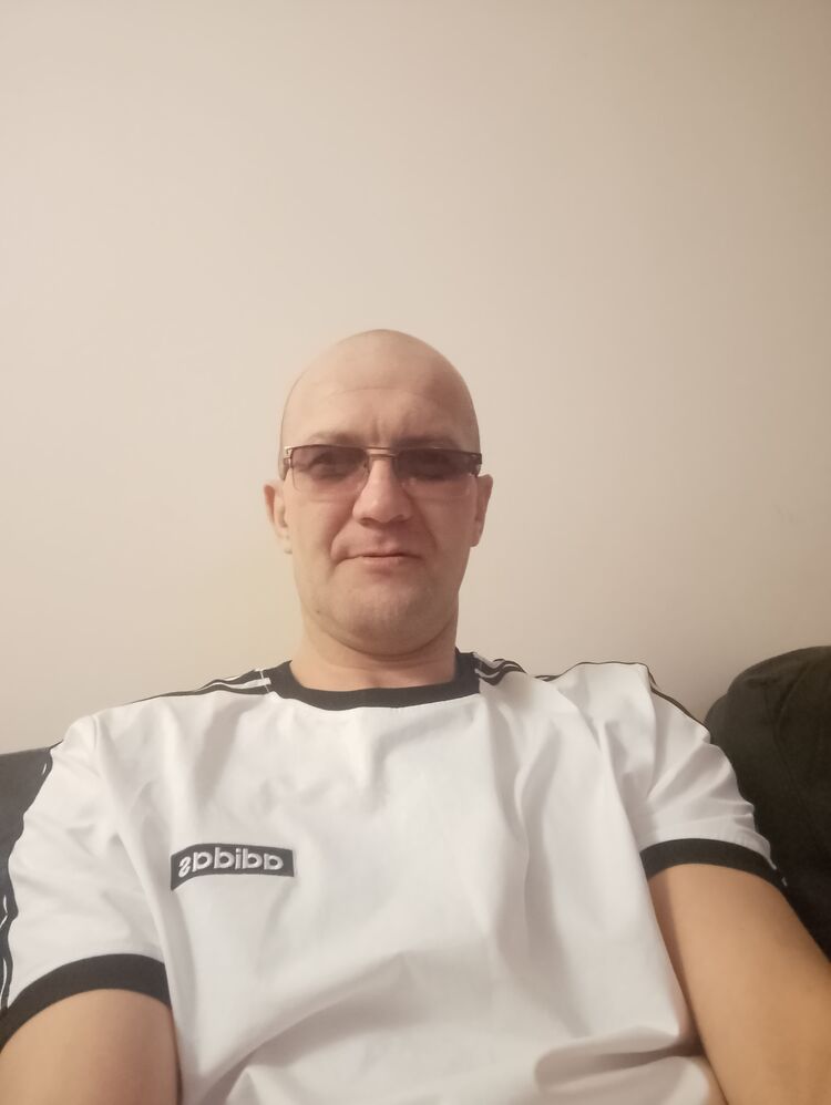  42810377  , 44 ,    