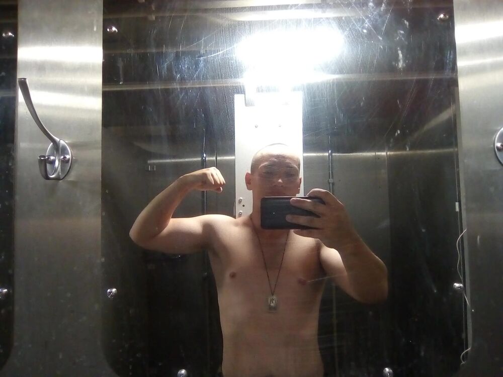  36035987  Sergey, 22 ,    