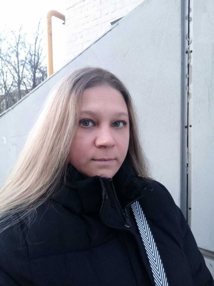  52916837  , 45 ,    
