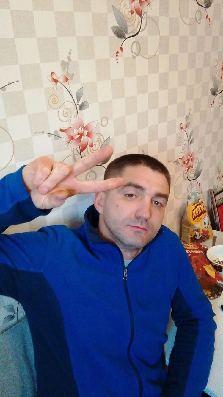  46841827  , 36 ,    