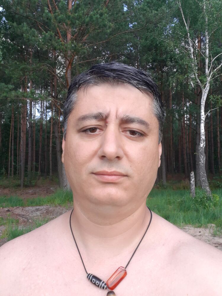  23722217  Giorgi, 42 ,    