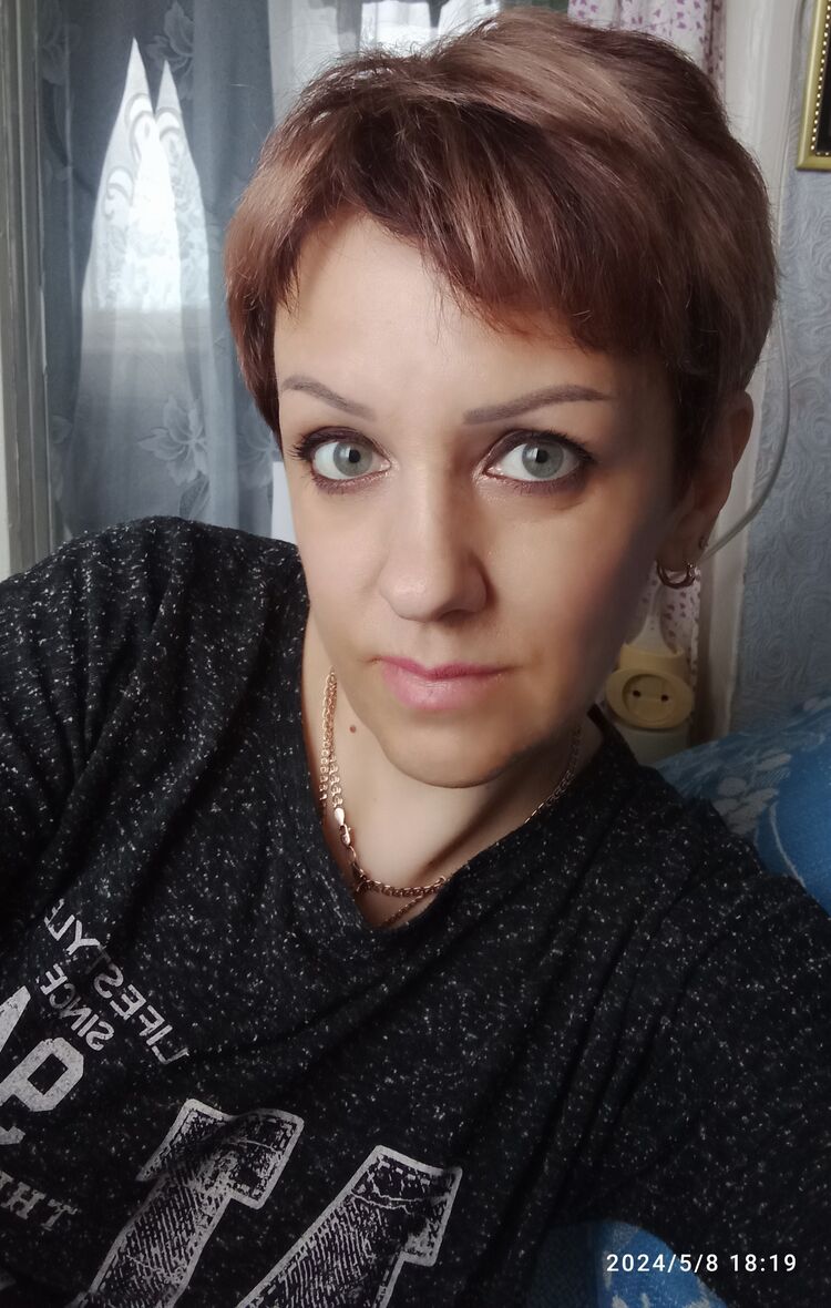  43300887  , 42 ,    