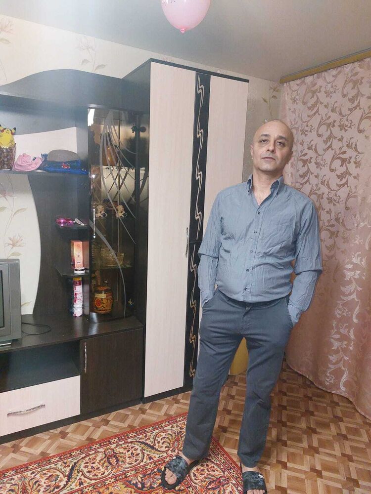  49997477  Arzu, 43 ,    