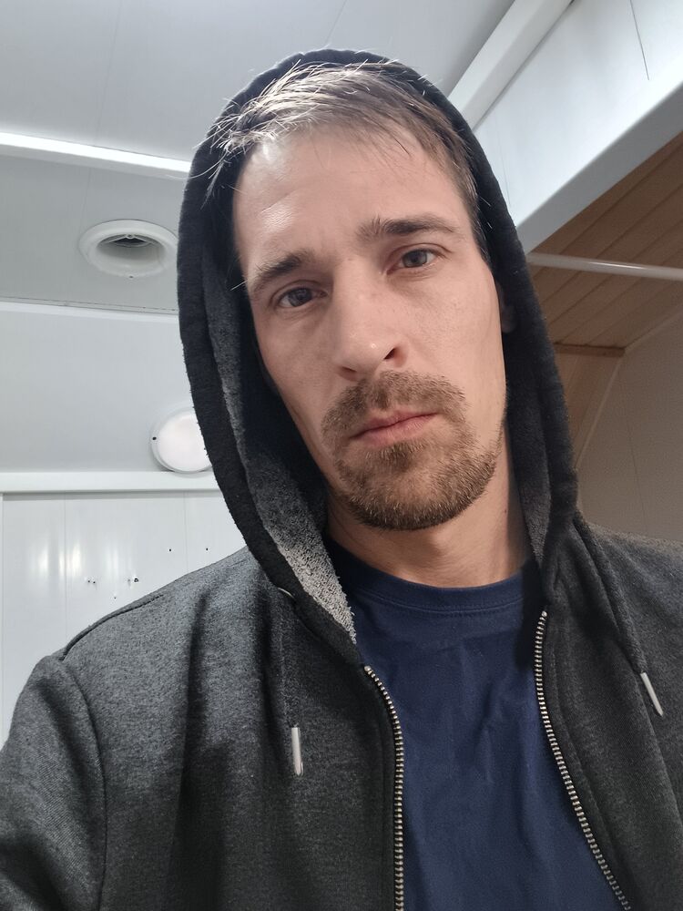  48899137  , 38 ,    