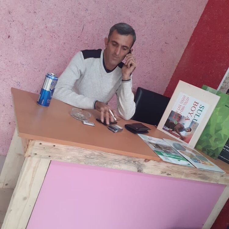  50741767  Adil, 44 ,    