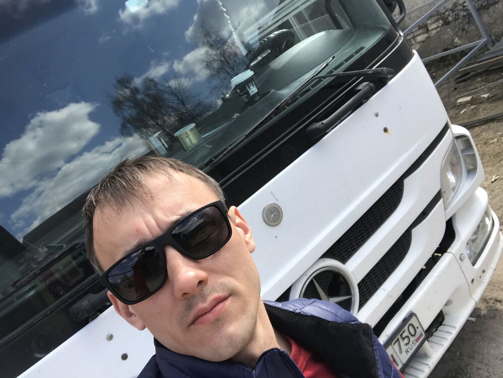  33776017  Vladimir, 30 ,     
