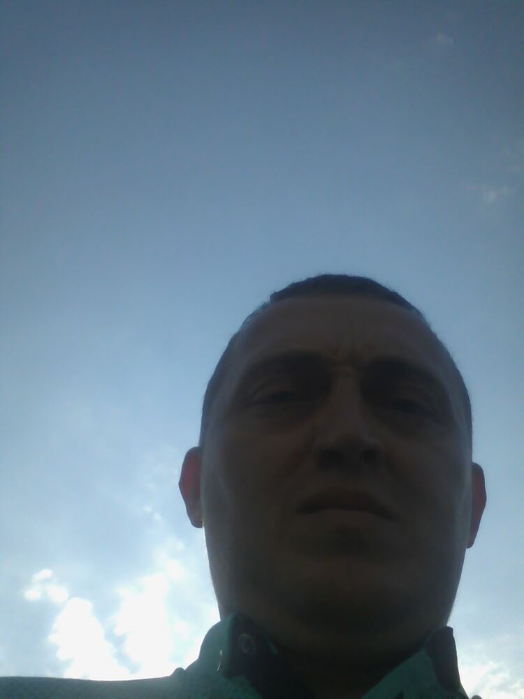  ,   Anton, 45 ,  