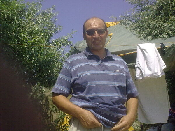  ,   Vlad, 55 ,   