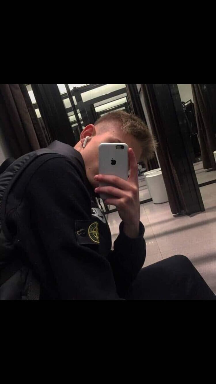  23258217  , 25 ,    