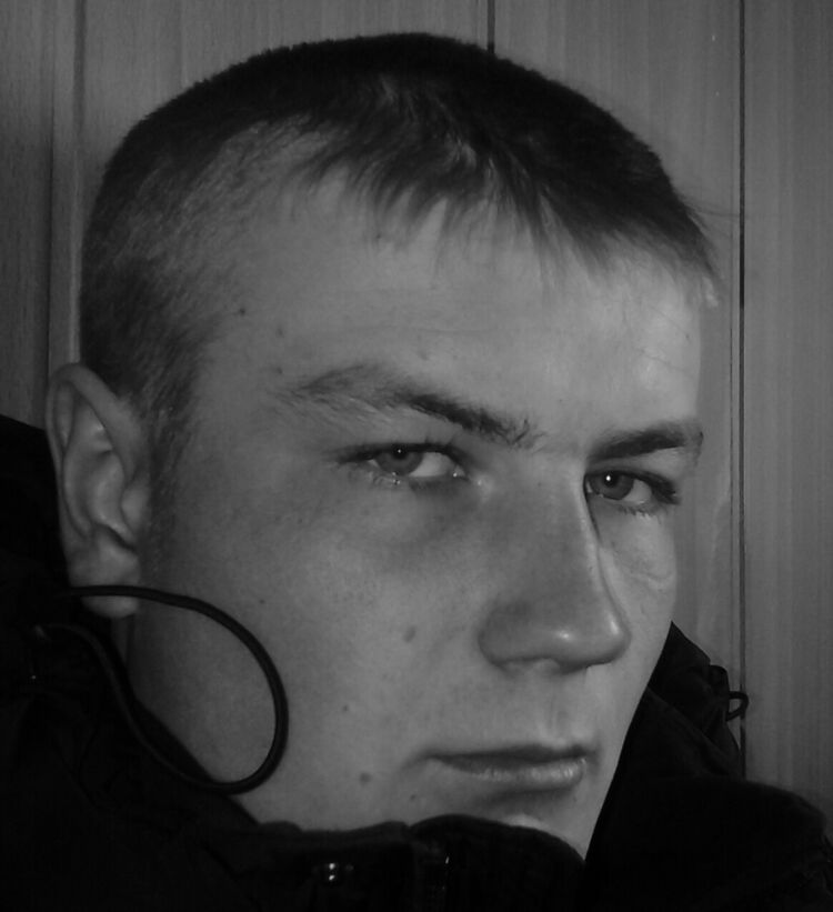  5853567  Iakov, 30 ,    