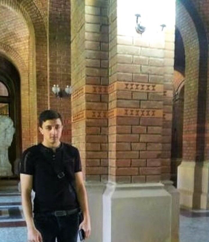  ,   Victor, 27 ,   ,   , c 