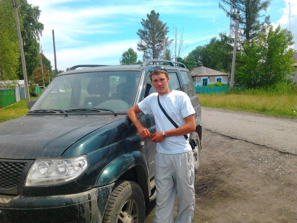  35695647  Anton, 36 ,    