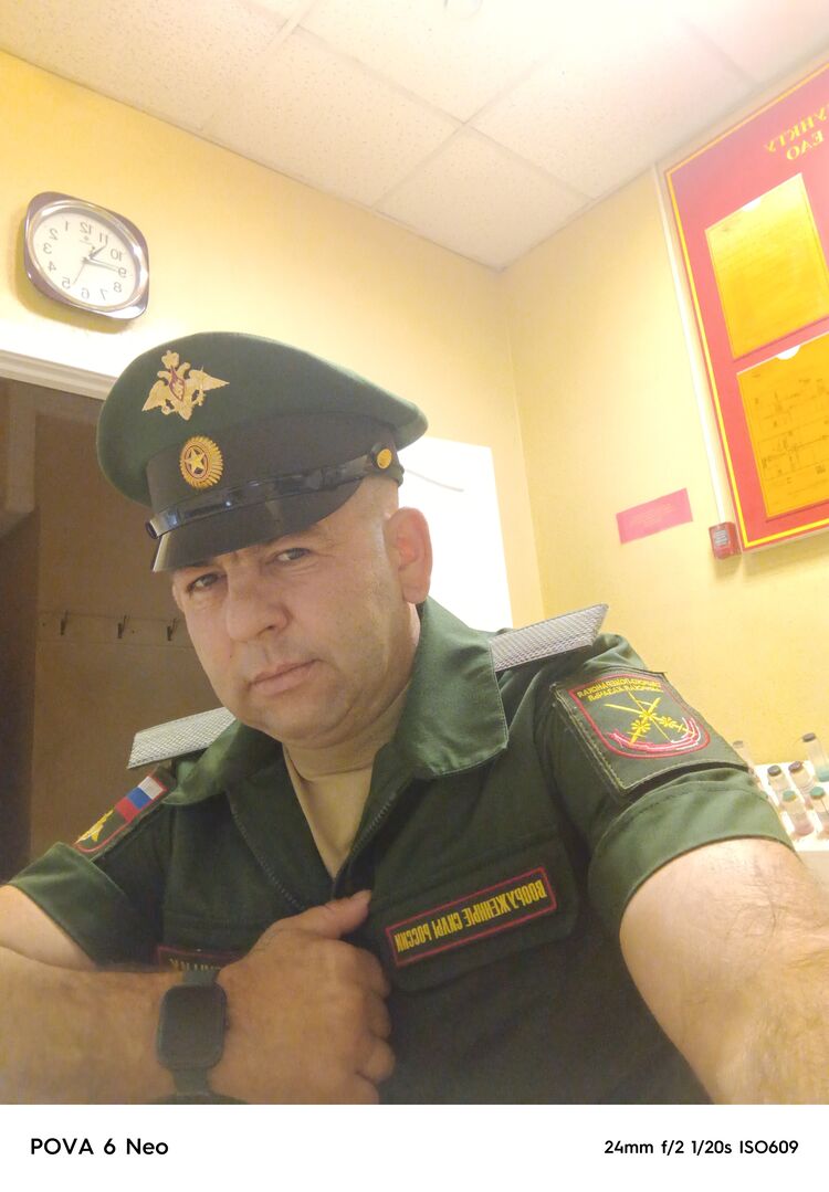  53638437  Ivan, 39 ,    